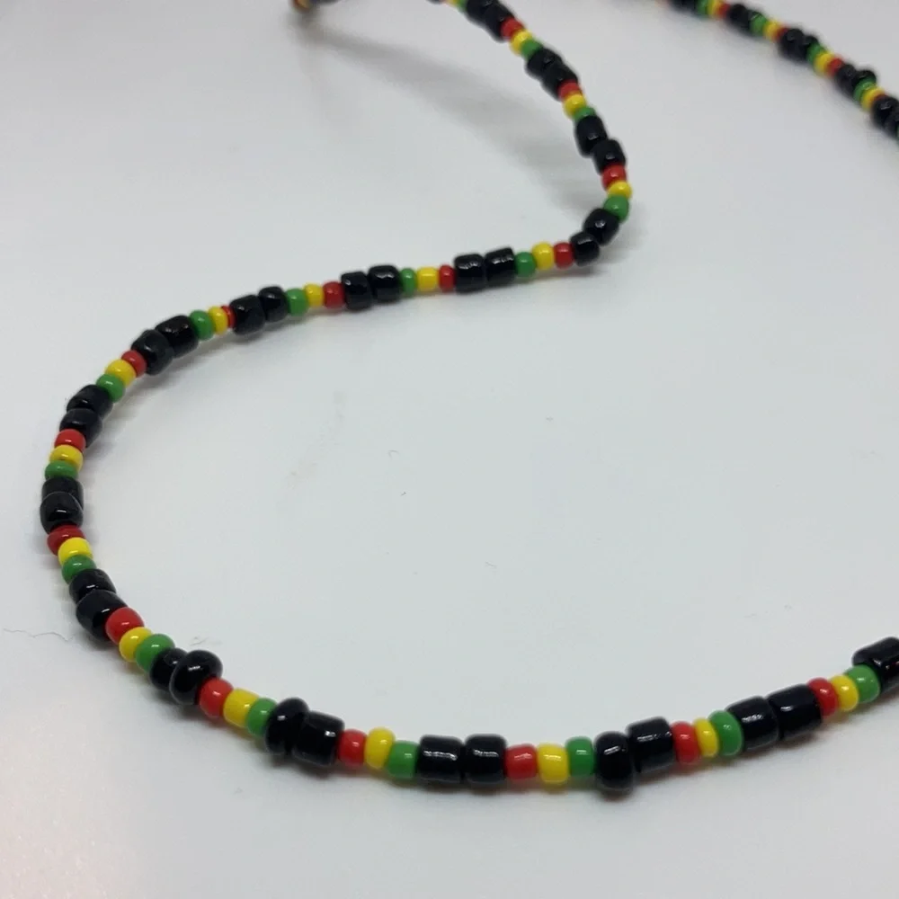 Beaded 18 inch necklace